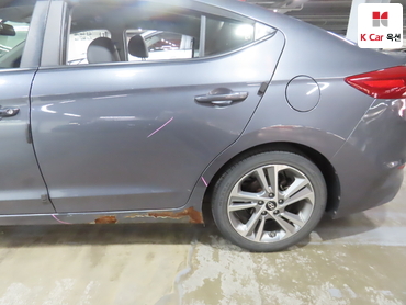 2018 - hyundai avante
