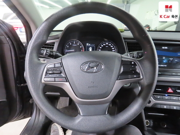 2018 - hyundai avante