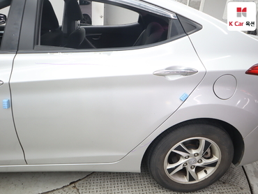 2011 - hyundai avante