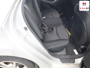 2011 - hyundai avante