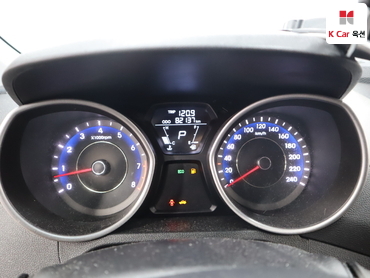 2011 - hyundai avante