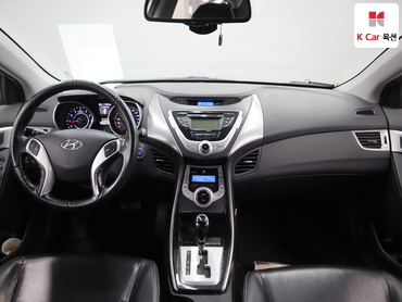 2011 - hyundai avante