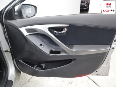 2011 - hyundai avante