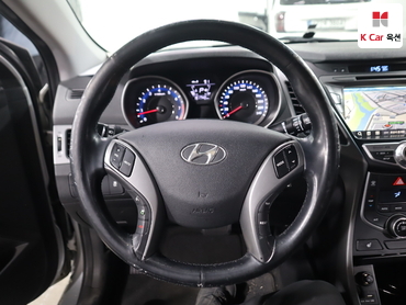 2014 - hyundai avante