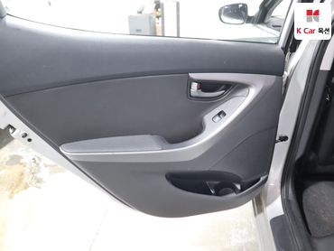 2014 - hyundai avante