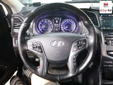 2016 - hyundai grandeur