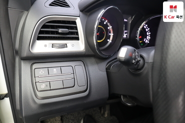2015 - kg mobility (ssangyong) tivoli