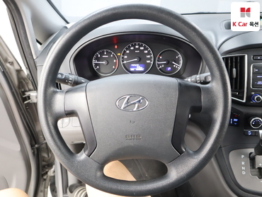 2019 - hyundai grand starex