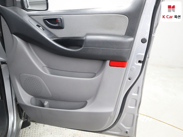 2019 - hyundai grand starex
