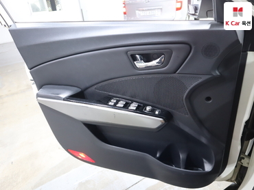 2016 - kg mobility (ssangyong) tivoli