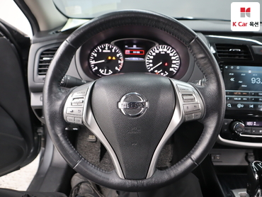 2018 - nissan altima