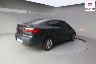 2012 - kia pride