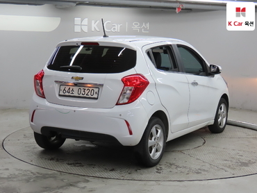 2016 - chevrolet spark