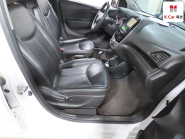 2016 - chevrolet spark