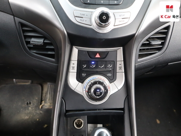 2011 - hyundai avante