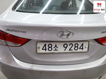 2011 - hyundai avante