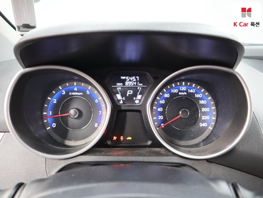 2011 - hyundai avante