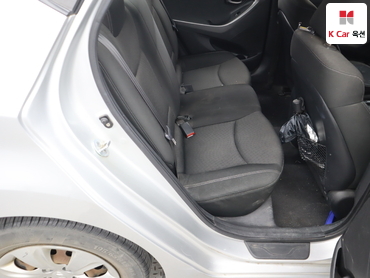 2011 - hyundai avante
