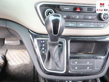 2019 - hyundai grand starex