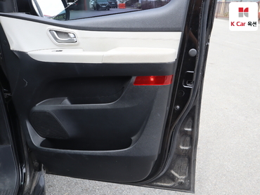 2019 - hyundai grand starex