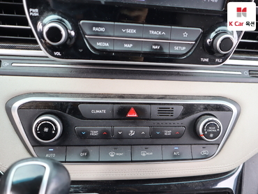 2019 - hyundai grand starex