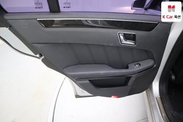 2010 - mercedes-benz e200