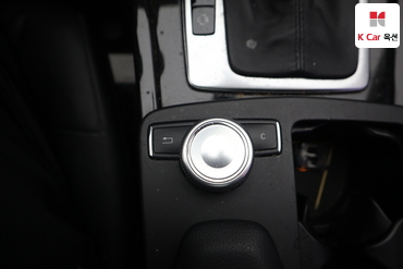 2010 - mercedes-benz e200