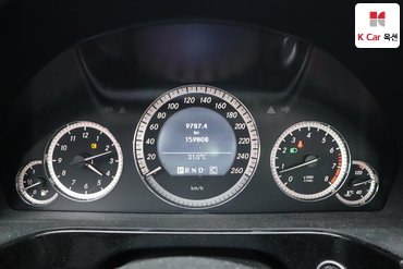 2010 - mercedes-benz e200