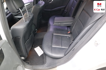 2010 - mercedes-benz e200