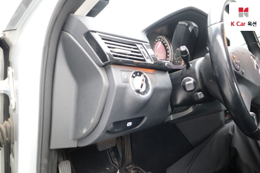 2010 - mercedes-benz e200