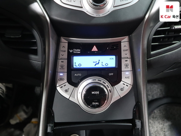2012 - hyundai avante