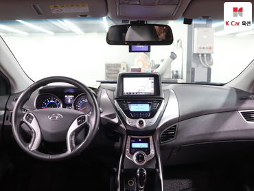 2012 - hyundai avante