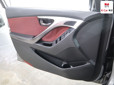 2012 - hyundai avante