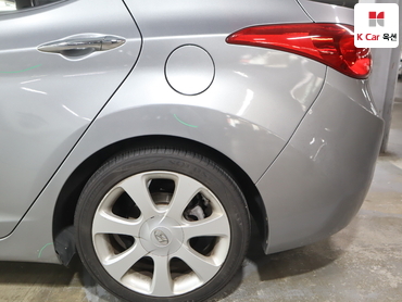 2012 - hyundai avante