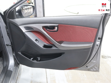 2012 - hyundai avante