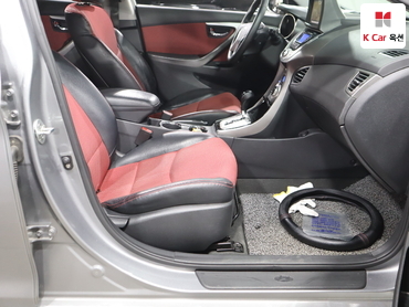 2012 - hyundai avante