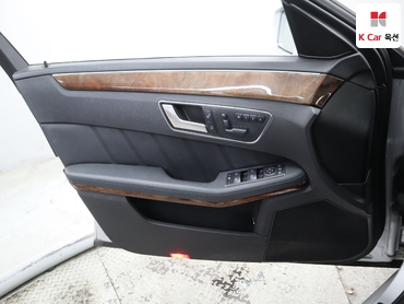 2012 - mercedes-benz e300