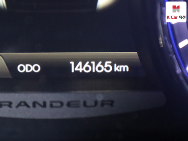 2011 - hyundai grandeur