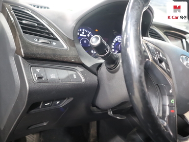 2011 - hyundai grandeur