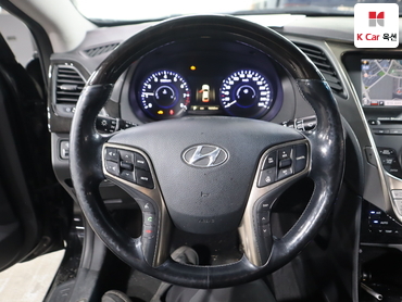 2011 - hyundai grandeur