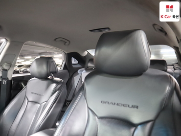2011 - hyundai grandeur
