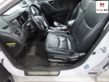 2014 - hyundai avante