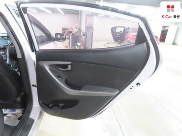 2014 - hyundai avante