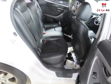 2014 - hyundai avante