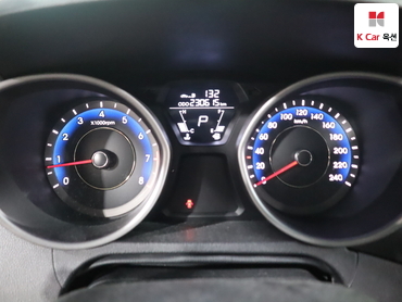 2011 - hyundai avante