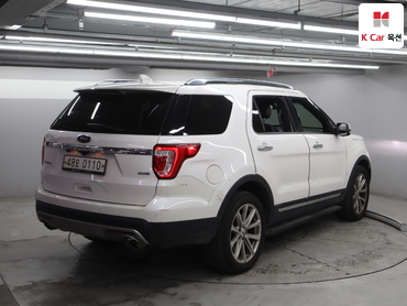 2016 - ford explorer