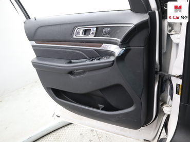 2016 - ford explorer