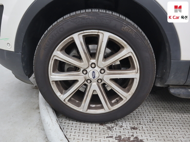 2016 - ford explorer