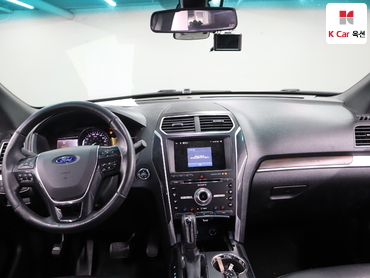 2016 - ford explorer