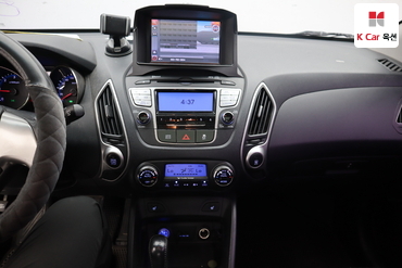 2011 - hyundai tucson